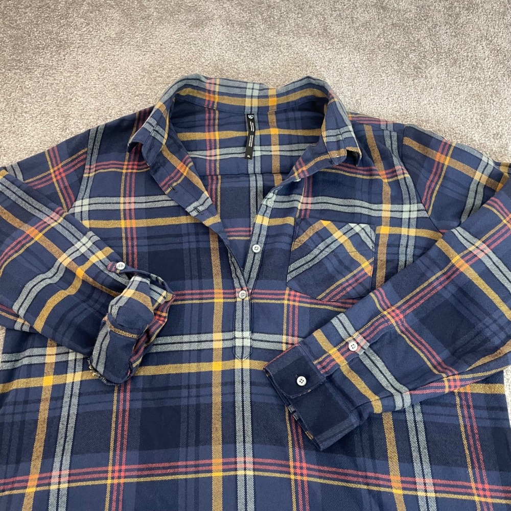 KUHL Ferrata Tunic Top Womens Extra Large Flannel Plaid Roll Tab Sleeves Navy